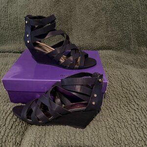 Madden girl strapped wedge sandal black Size 8